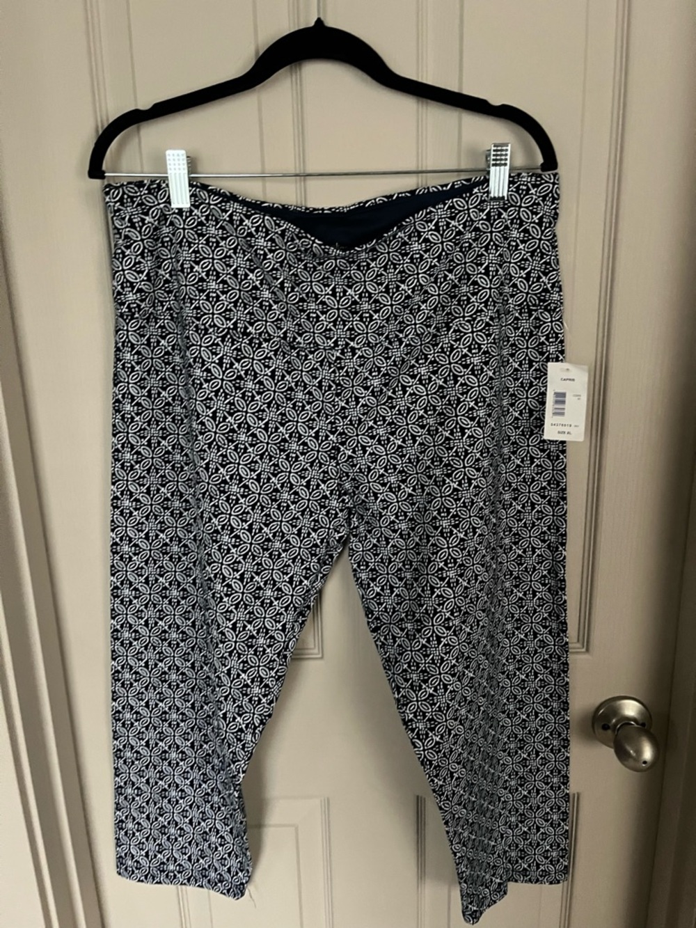 Indigo capris for women, XL, NWT